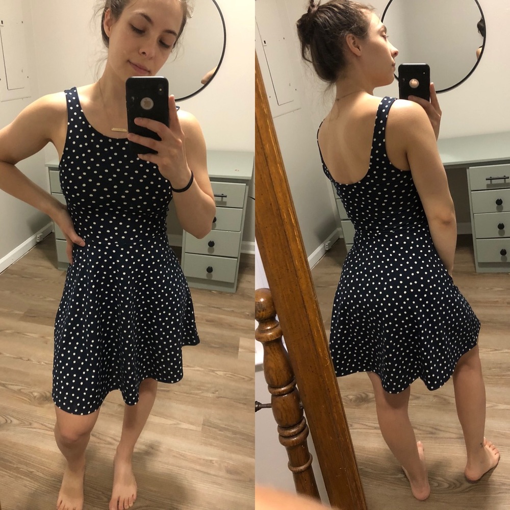 Dot dress scoop neck